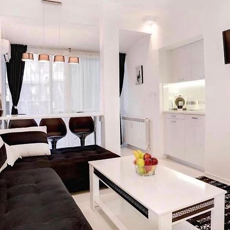 Zero-Waste Studio Apartment In Central סופיה מראה חיצוני תמונה